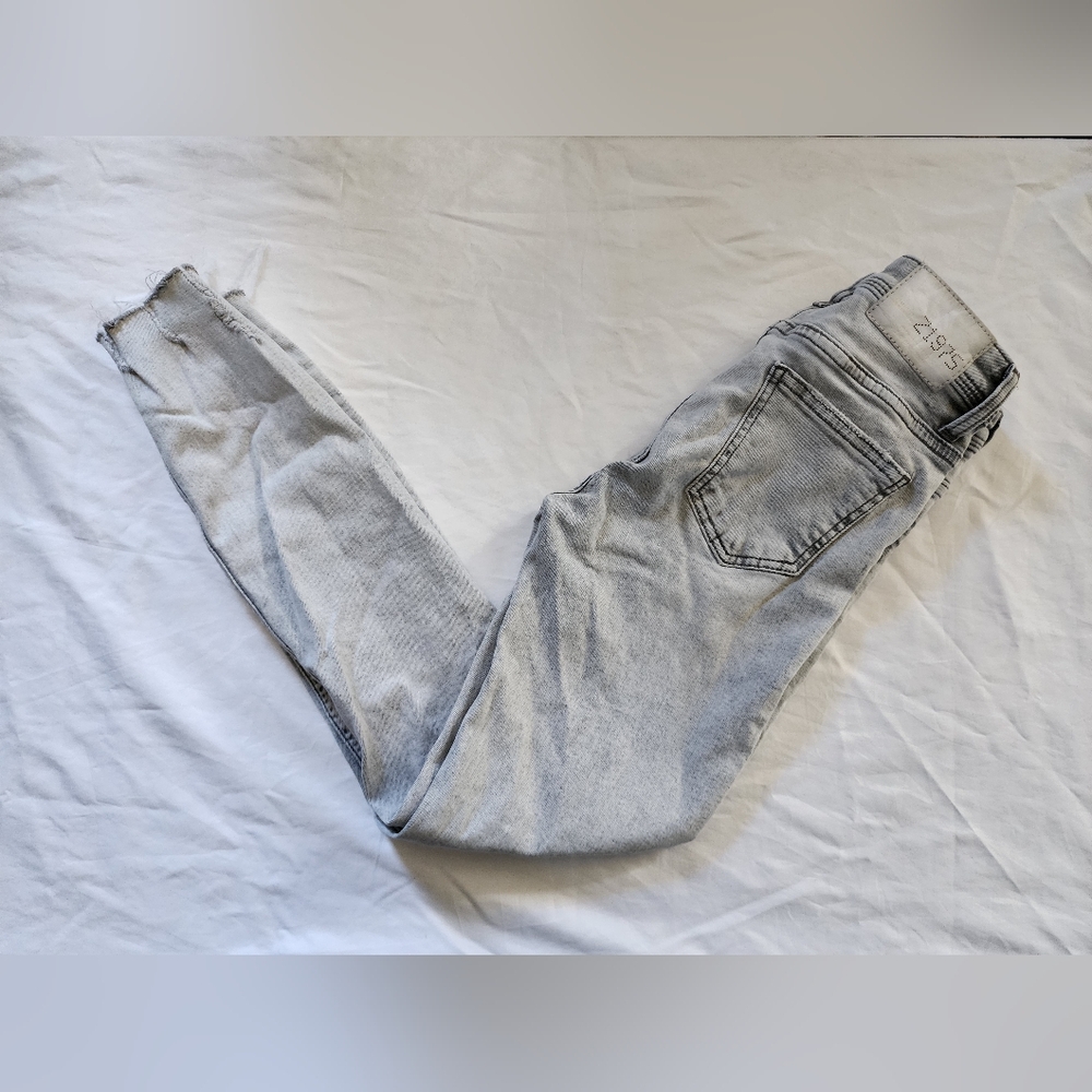 Zara Basic Light Grey Distressed Denim Jeans (sz … - image 2